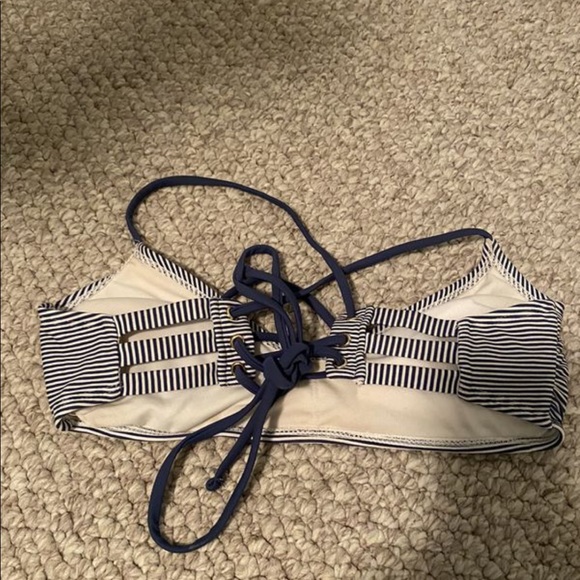 Bathing suit top - Picture 2 of 2